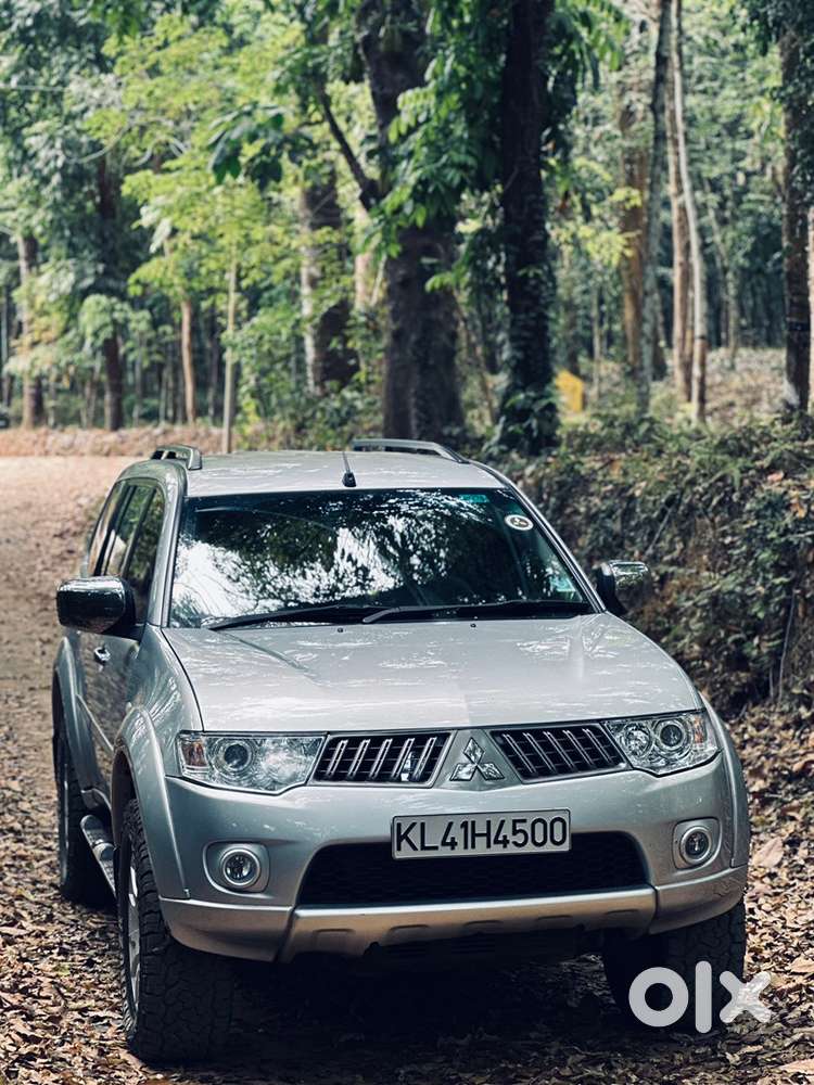 Mitsubishi Pajero Sport 2013
