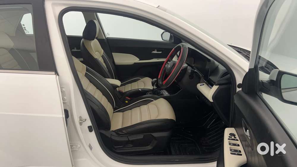 Hyundai Verna 1.5 Sx Petrol Mt, 2024, Petrol