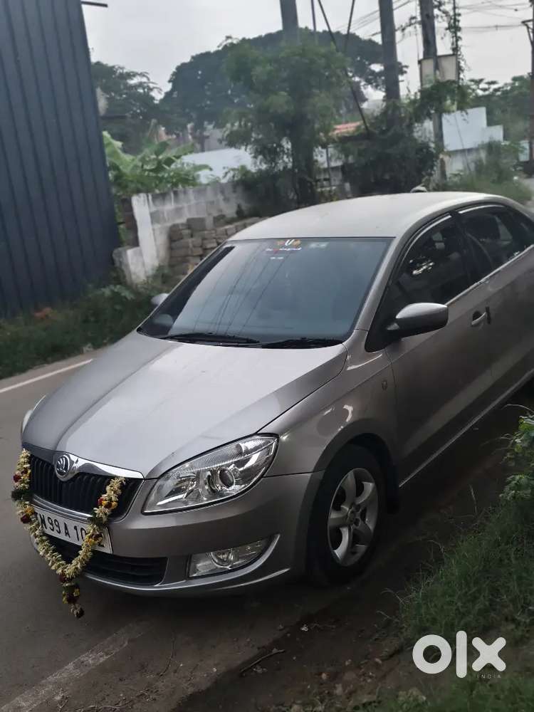 1st Owner Skoda Rapid Elegance 2014 Diesel Manual Top End
