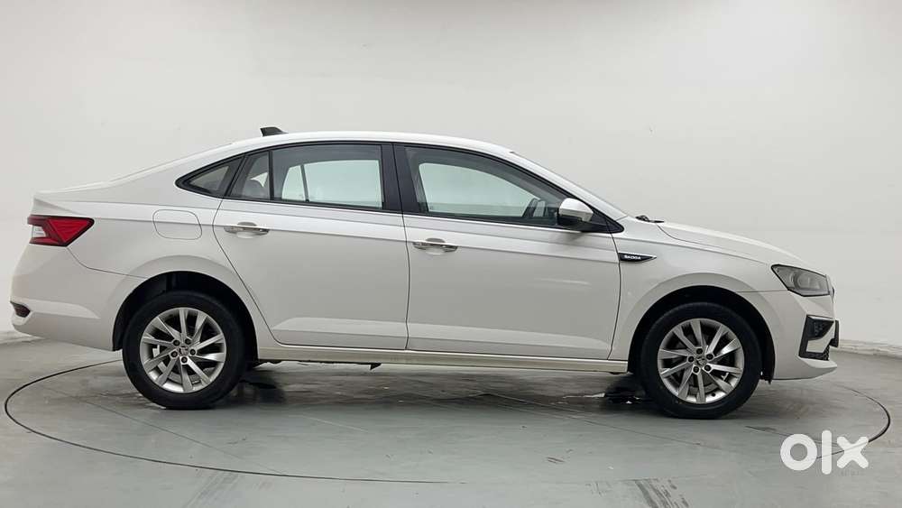 Skoda Slavia Ambition 1.0l Tsi Mt, 2022, Petrol