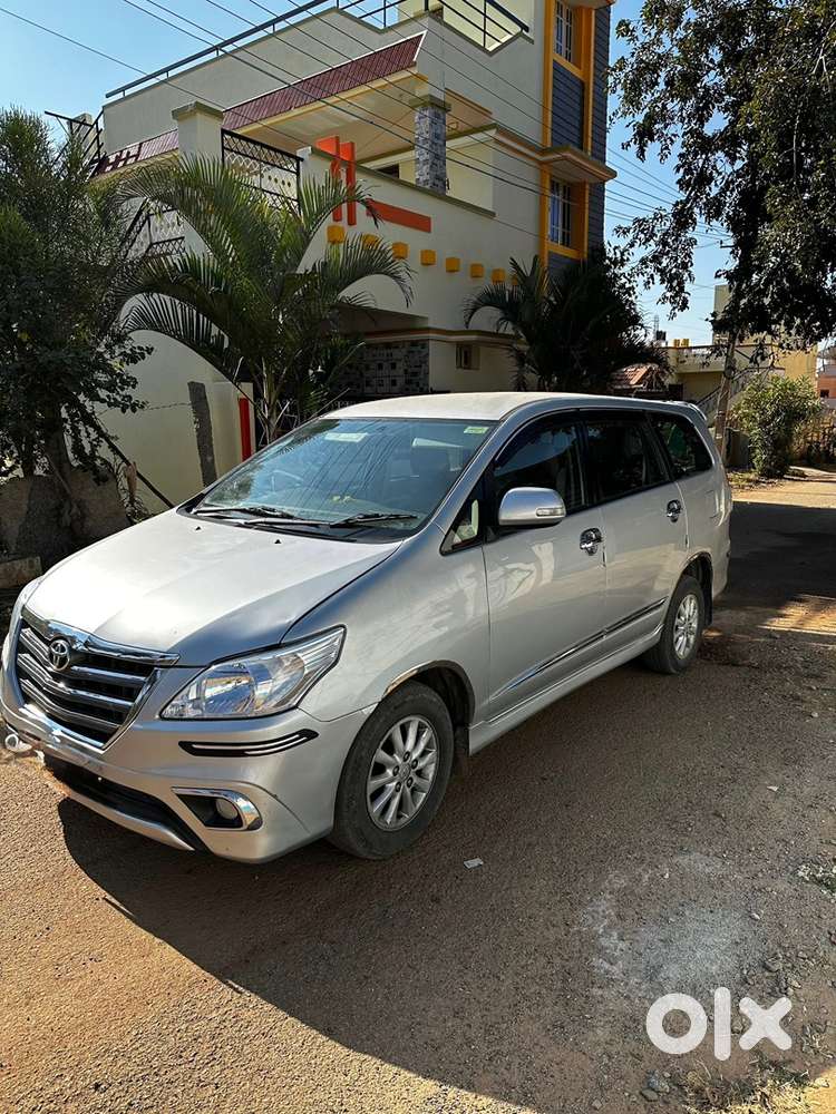Toyota Innova Diesel 2014