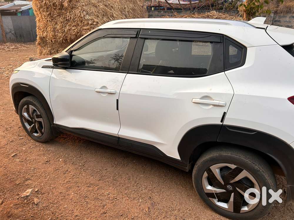 Nissan Magnite 2023 Petrol 42823 Km Driven