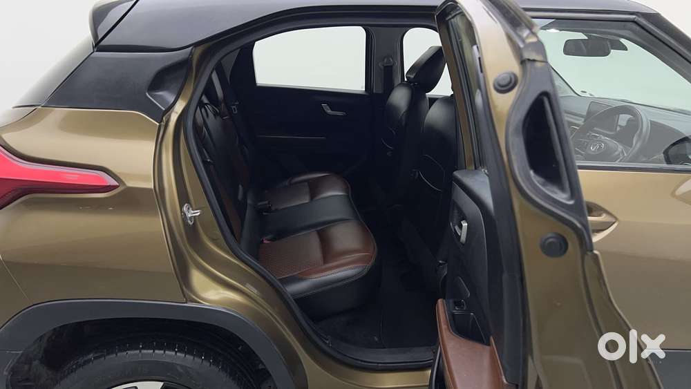 Tata Punch 1.2 Revotron Creative Amt Dual Tone, 2022, Petrol