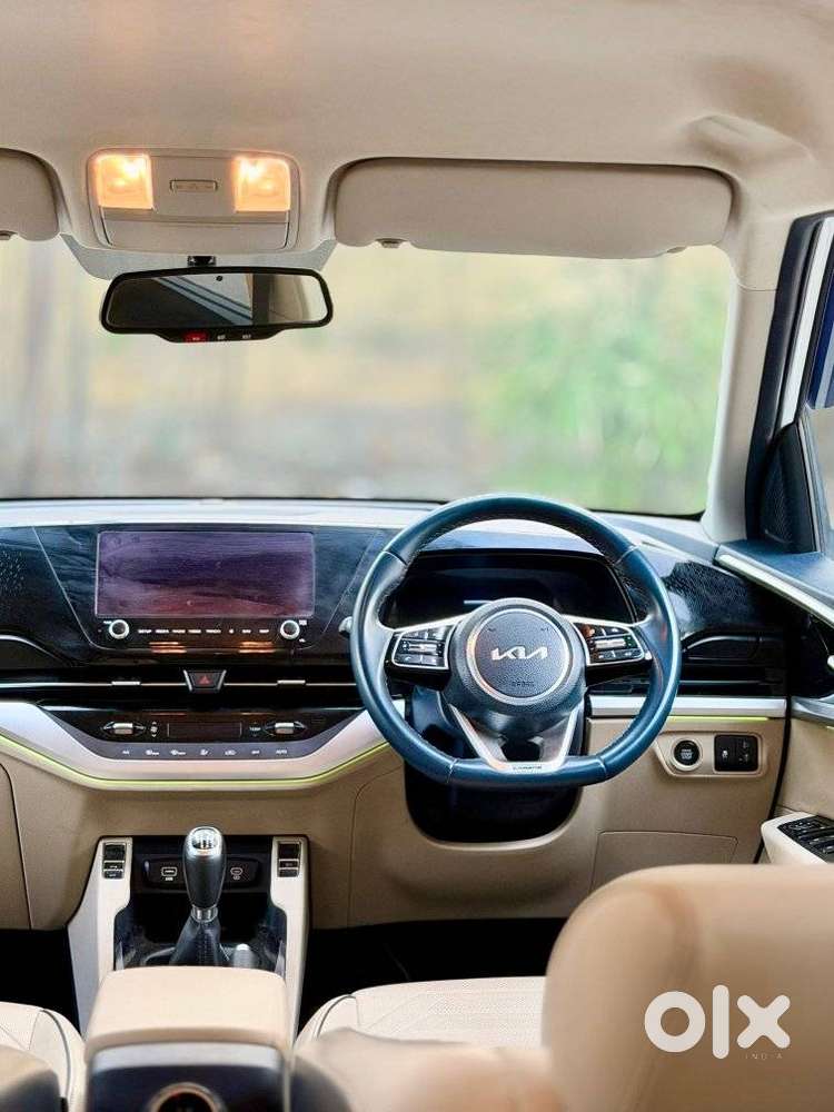 Kia Carens 1.4 Luxury 7 Str, 2022, Petrol