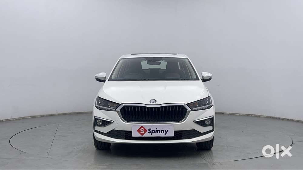 Skoda Slavia Style 1.0l Tsi Mt, 2022, Petrol