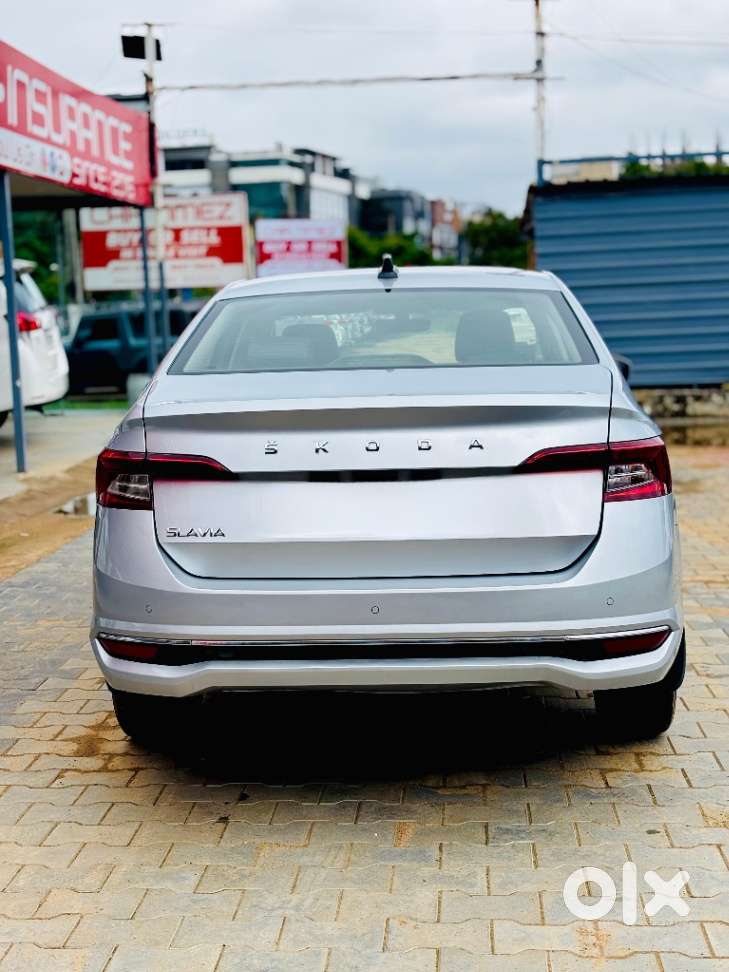 Skoda Slavia 1.0 Tsi Style, 2022, Petrol