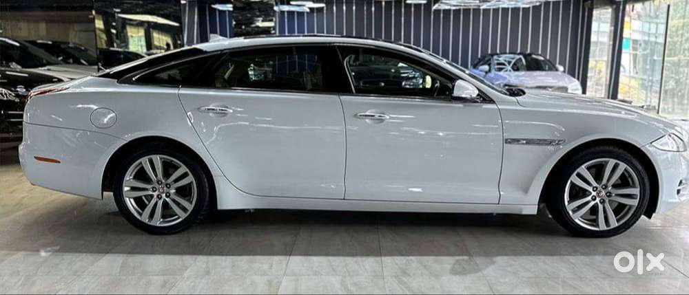 Meticulously Maintained Jaguar Xjl - Py Registration