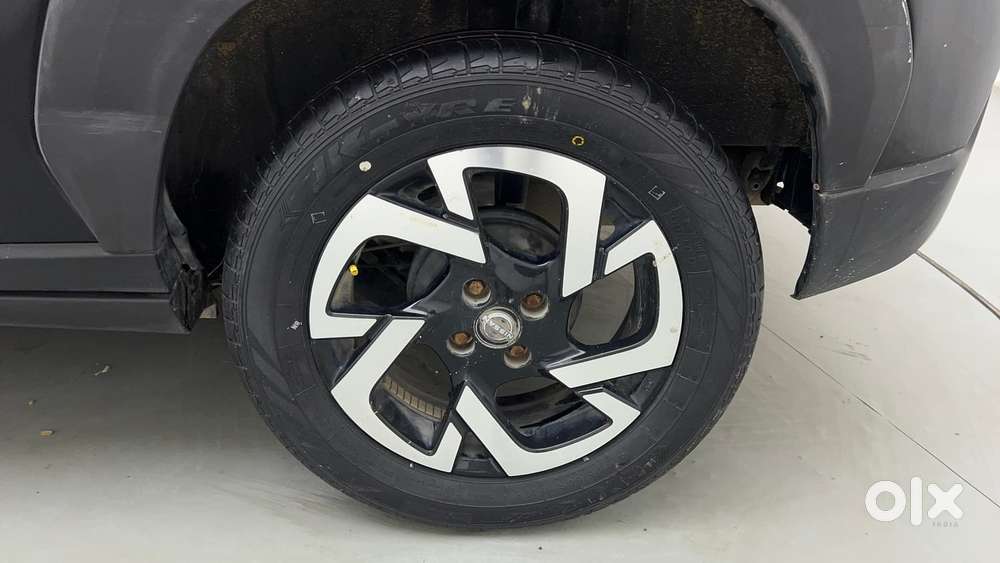 Nissan Magnite 1.0 Xv, 2022, Petrol