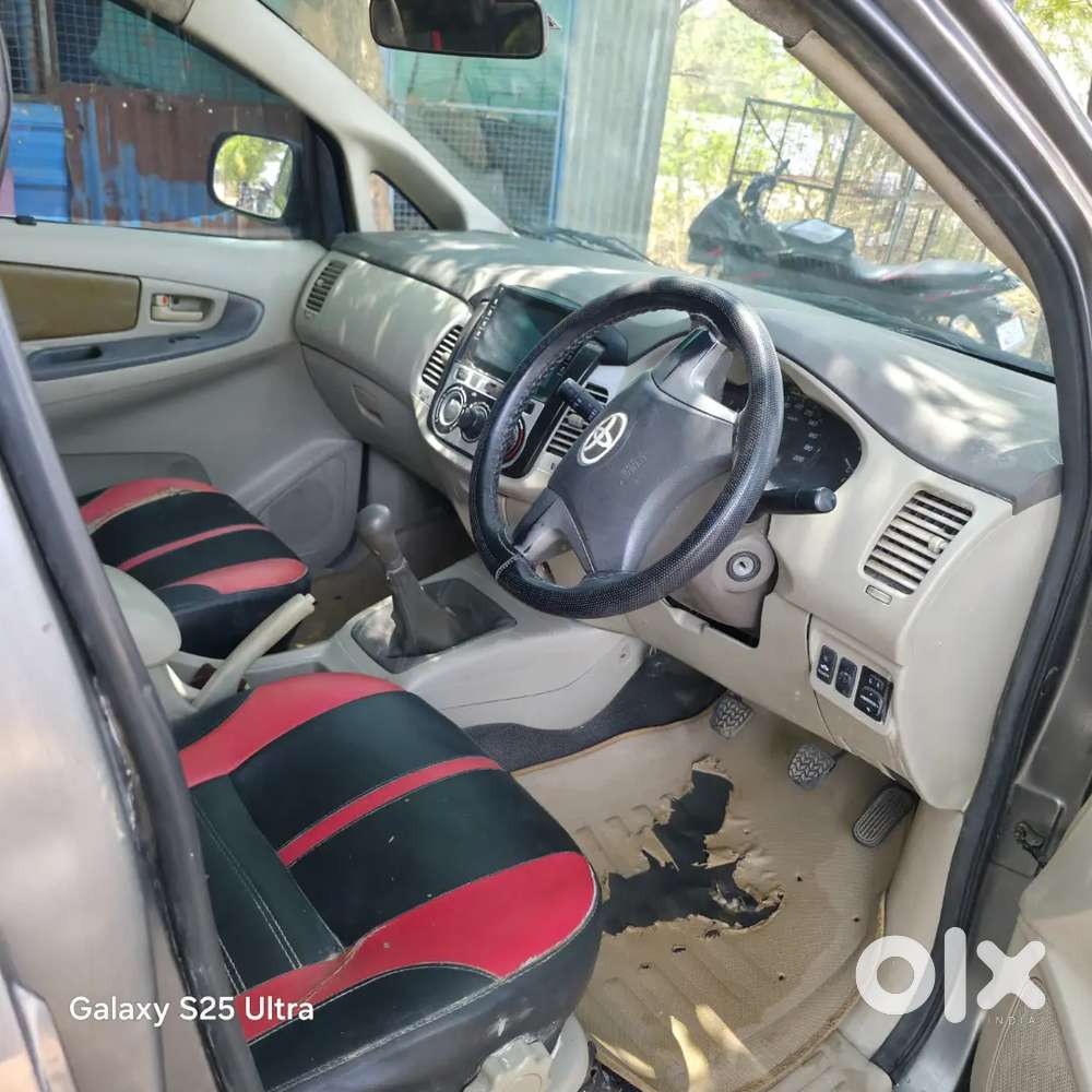 Toyota Innova 2013 Diesel 205000 Km Driven