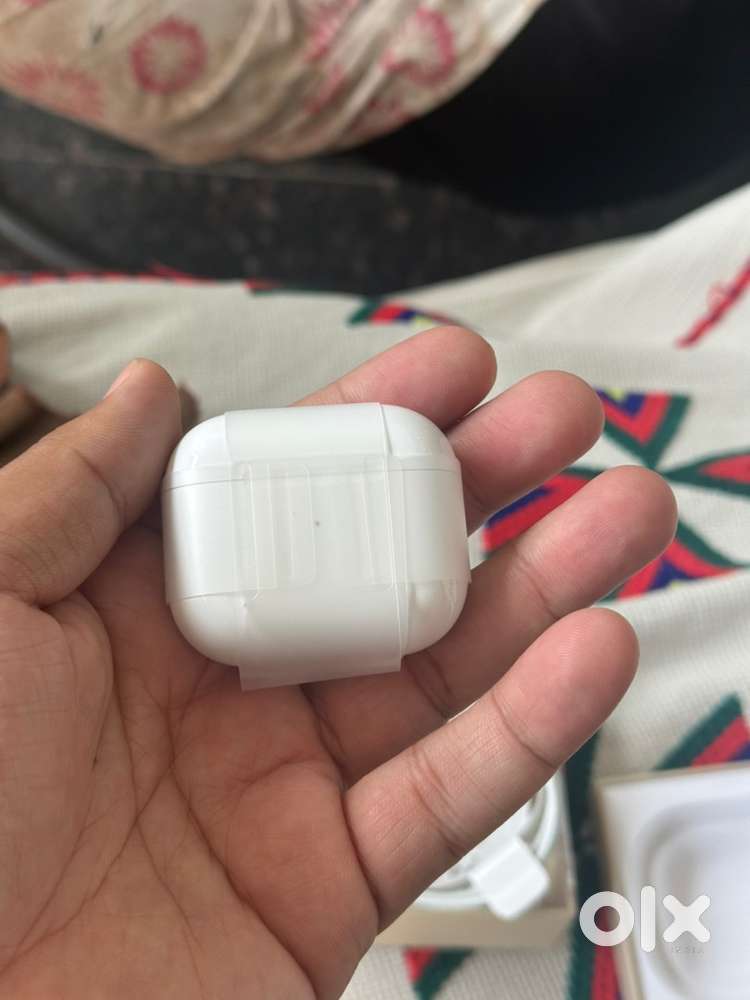 Brand new airpods gen with magsafe never used with bill