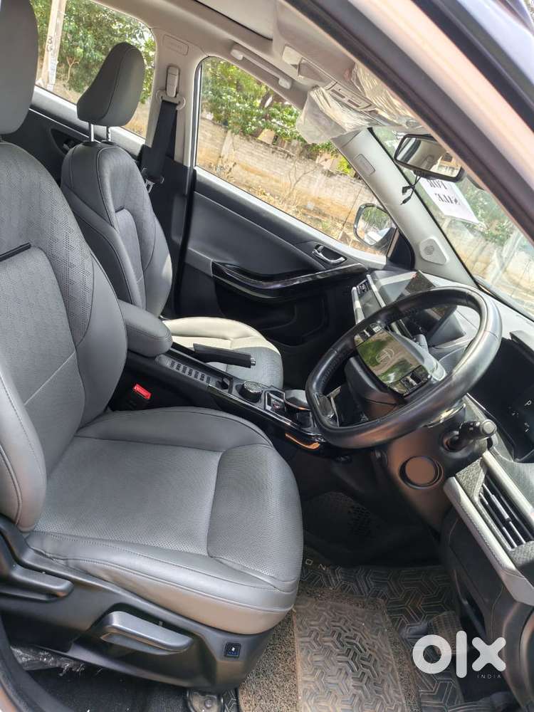 Tata Nexon Fearless Pr S 1.2 Revotron Petrol 7 Dca Dt, 2025, Petrol