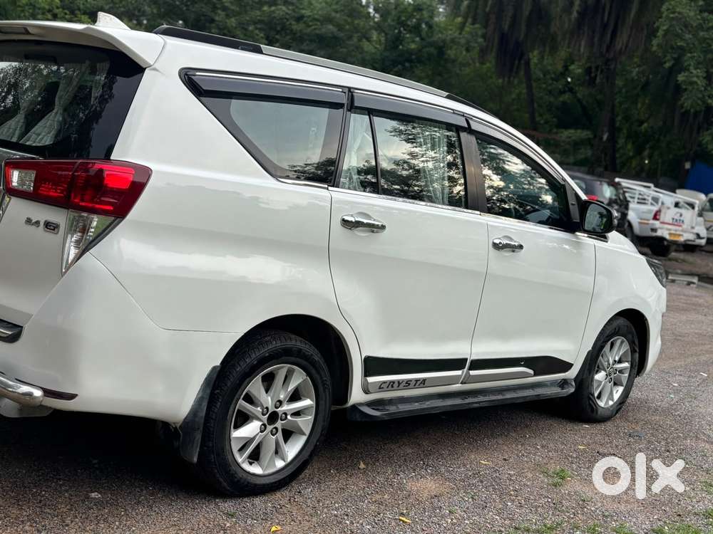 Toyota Innova Crysta 2.4 Gx Mt, 2018, Diesel