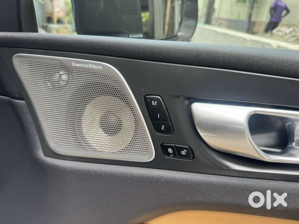 Volvo Xc60 Inscription D5, 2023, Petrol