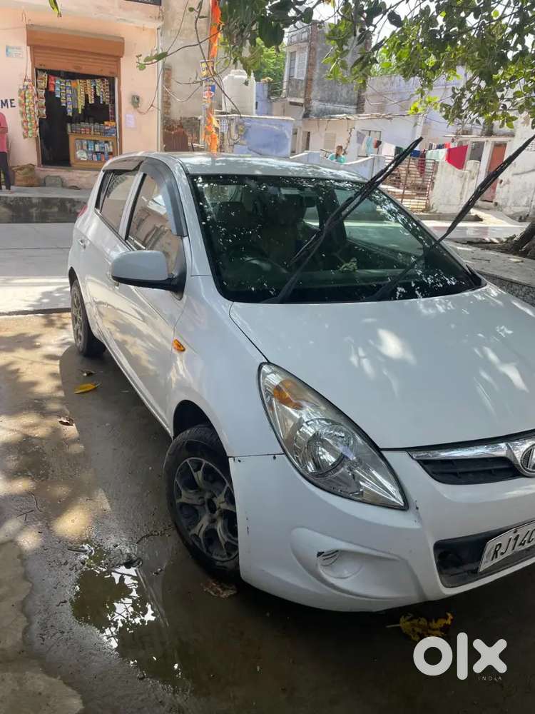 Hyundai I20 Magna Petrol 2011