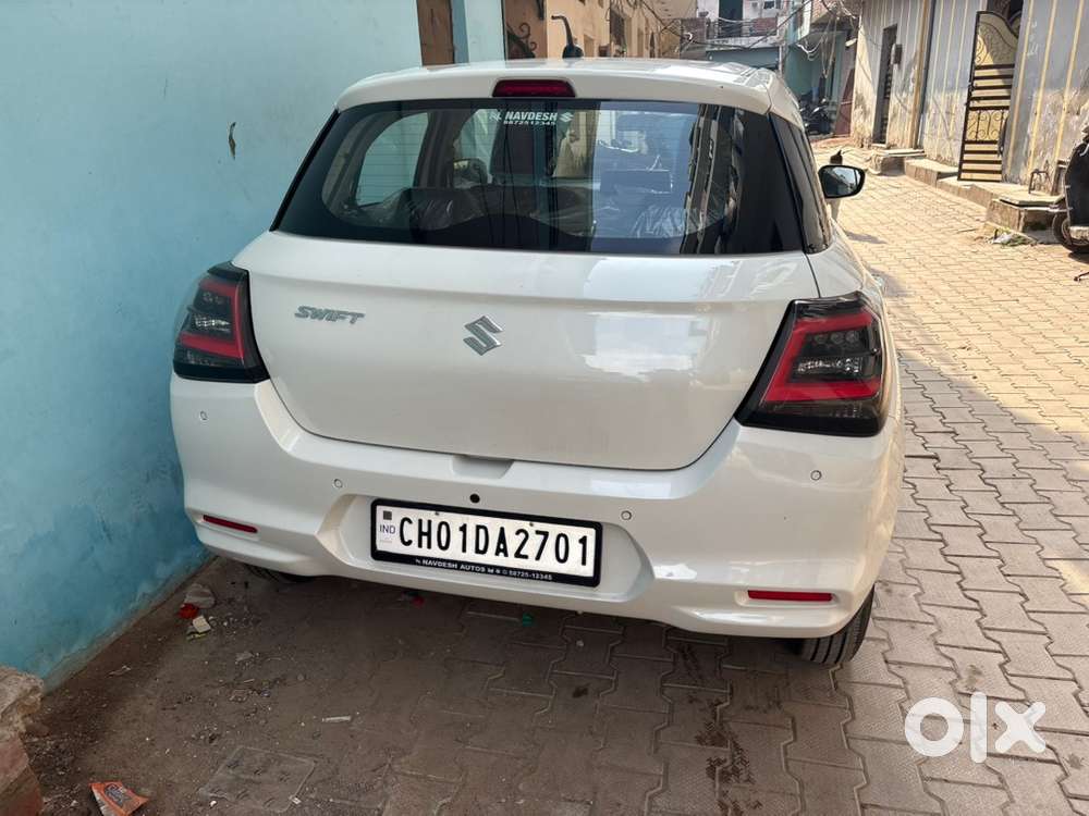 Maruti Suzuki Swift Petrol Manual 2026