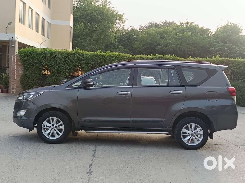 Toyota Innova Crysta 2.4 V, 2017, Diesel