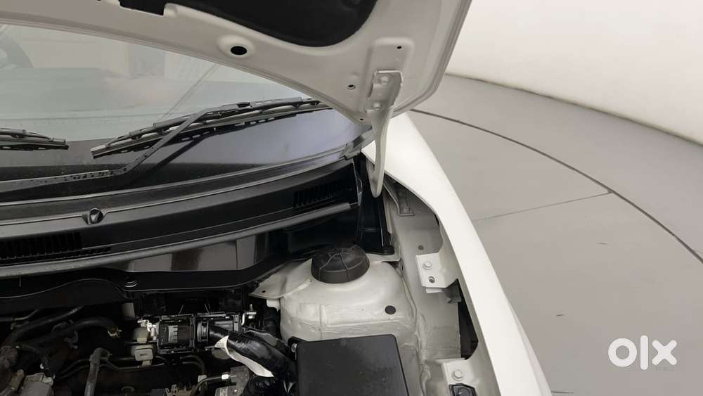 Maruti Suzuki Dzire Zxi Ags, 2023, Petrol