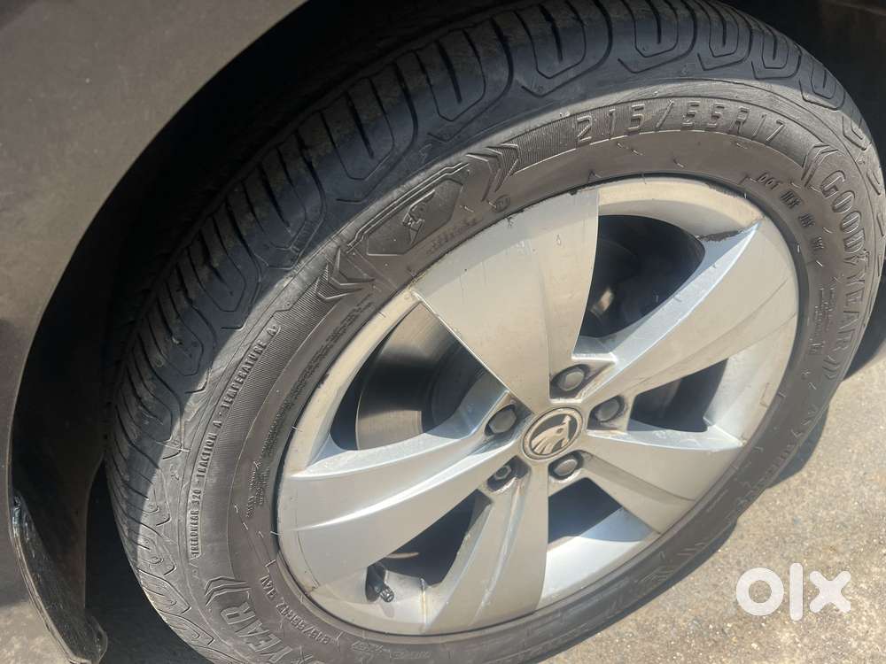 Skoda Superb Style 1.8 Tsi At, 2017, Petrol