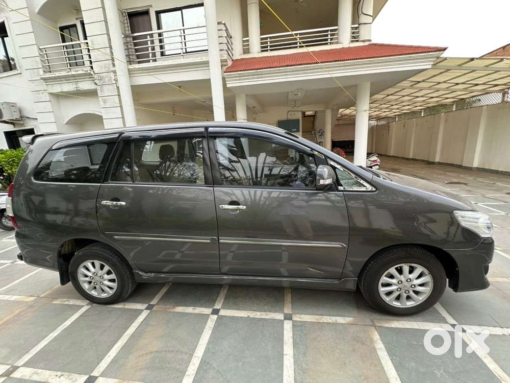 Toyota Innova 2013 Diesel Excellent Condition