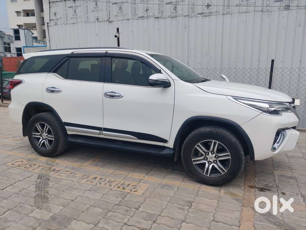Toyota Fortuner 4x2 At 2.8 Diesel, 2019, Diesel