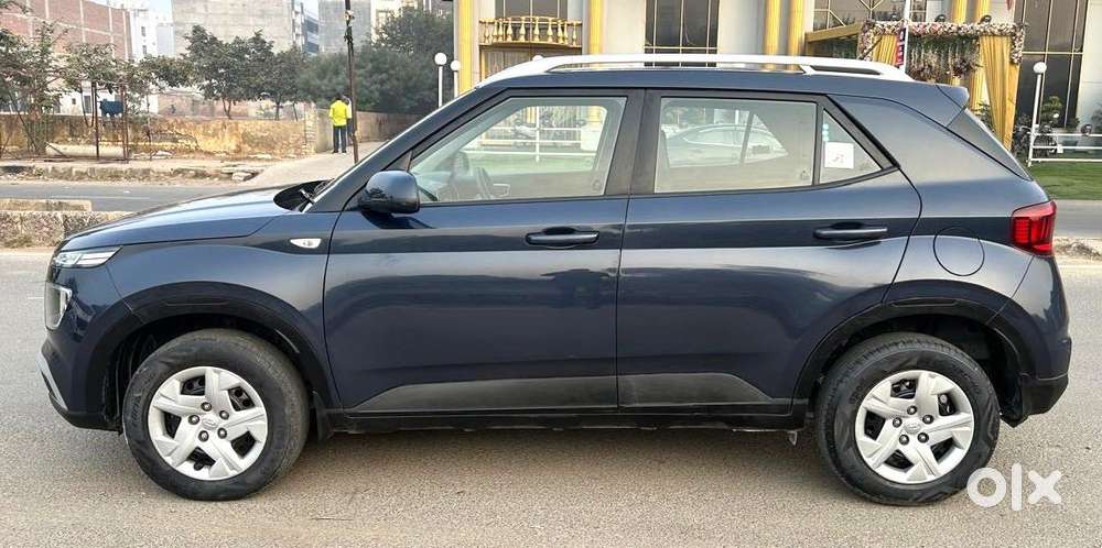 Hyundai Venue S Turbo Dct, 2019, Petrol
