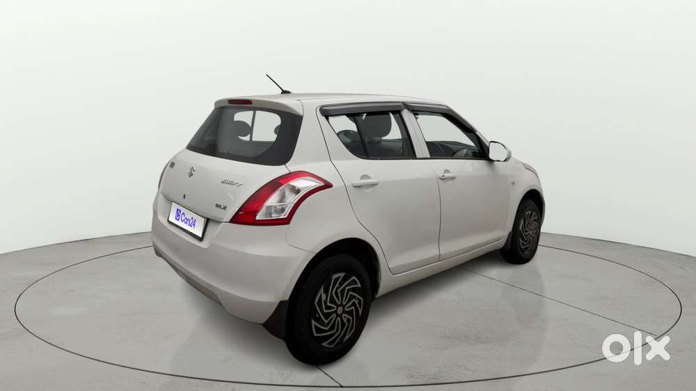 Maruti Suzuki Swift 1.2 Lxi (o), 2017, Petrol
