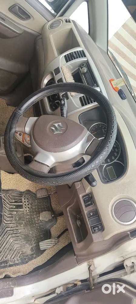 Maruti Suzuki Estilo 2011 पेट्रोल