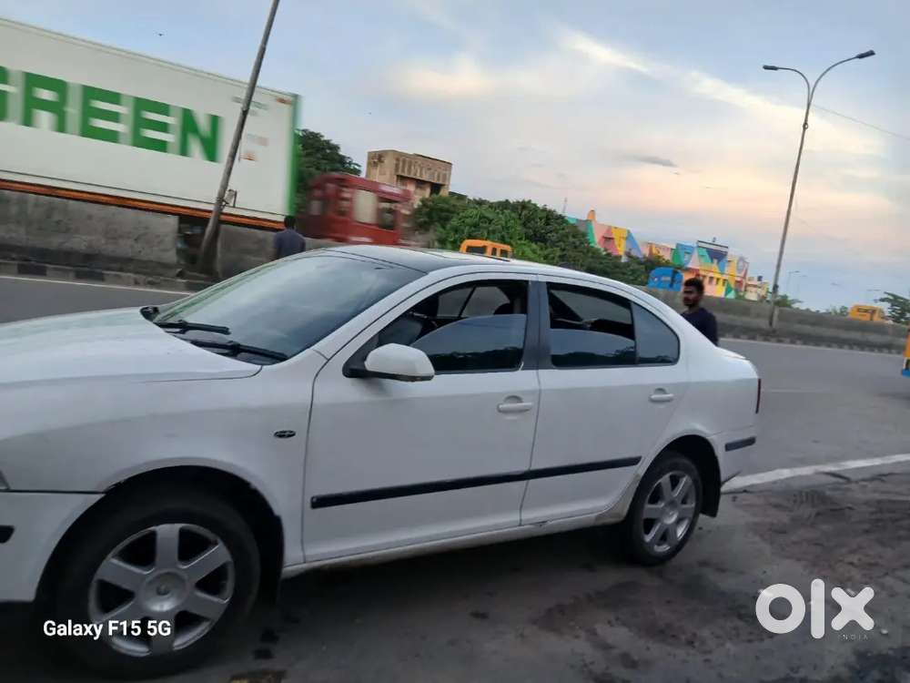Skoda Laura 2006 Diesel 140000 Km Driven
