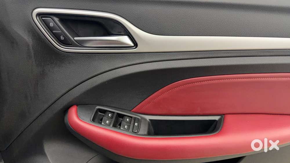 Mg Astor 1.5 Savvy Cvt S Red, 2023, Petrol