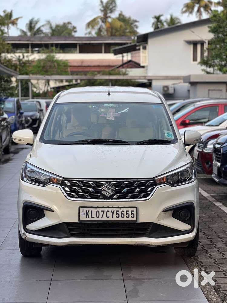 Maruti Suzuki Ertiga Vxi Shvs, 2022, Petrol