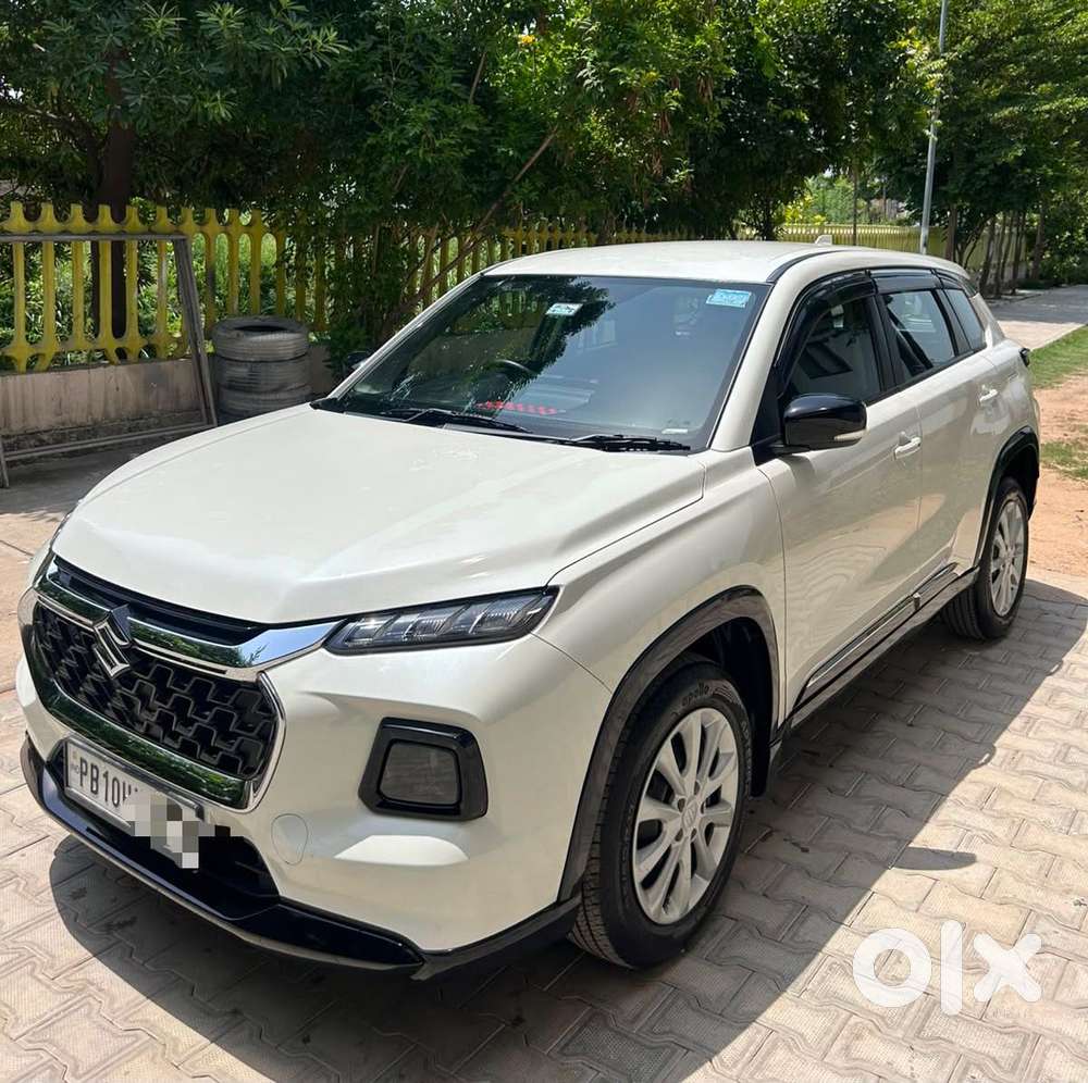 Maruti Suzuki Grand Vitara 1.5 Delta Smart Hybrid At, 2024, Petrol