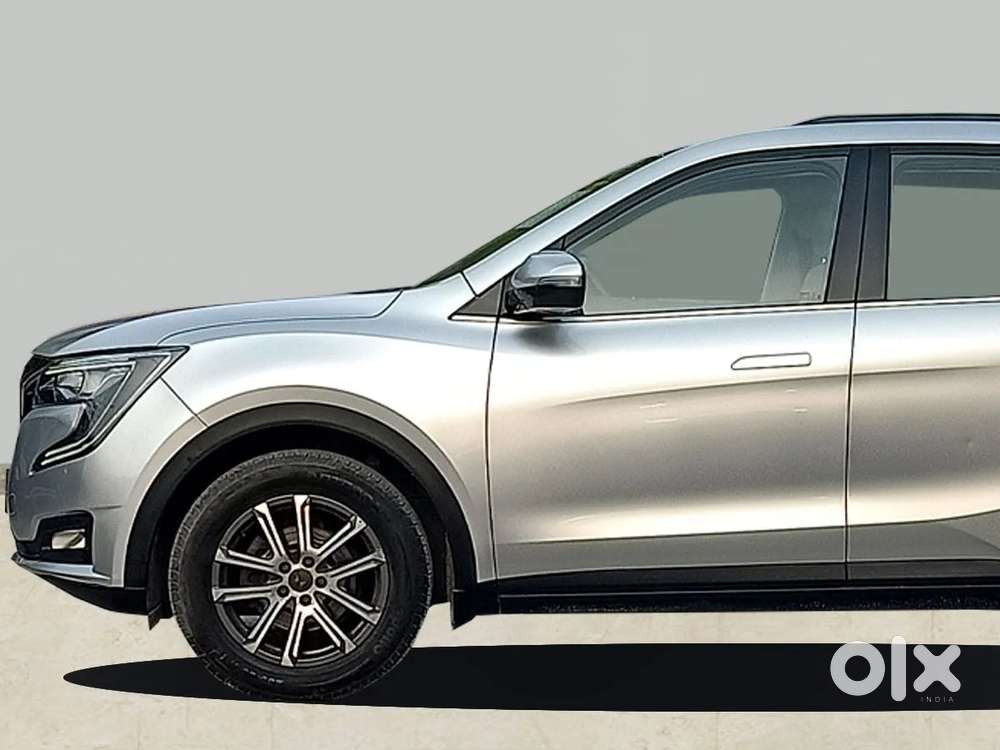 Mahindra Xuv700 2.0 Ax 7 Petrol At Str, 2022, Petrol