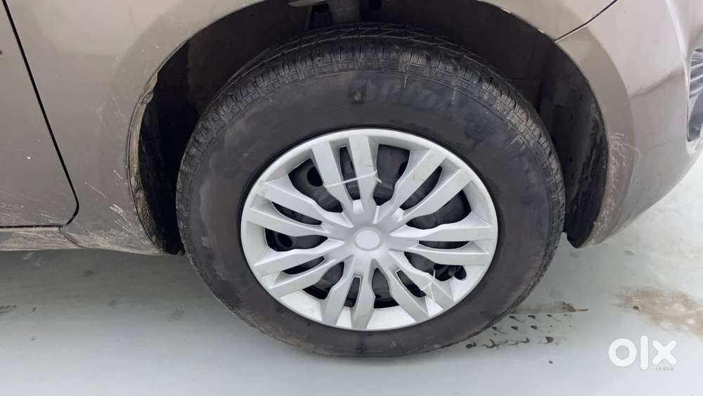Maruti Suzuki Ritz Vxi, 2014, Petrol