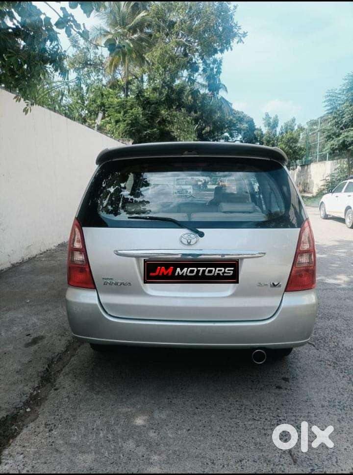 Toyota Innova 2.5 V Diesel 8-seater, 2008, Diesel