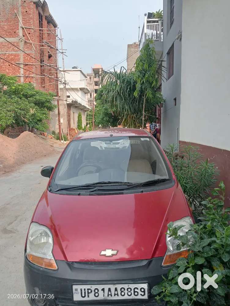 2009 Model Petrol Or Cng Cylinder Few Months Old The Car Only Park