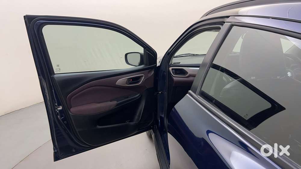 Maruti Suzuki Fronx Delta Plus 1.2l Ags, 2023, Petrol