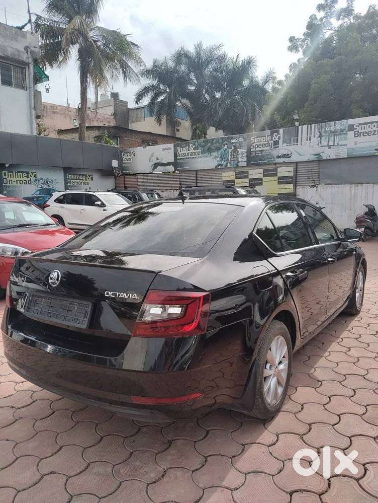 Skoda Octavia Elegance 1.8 Tsi At, 2018, Petrol