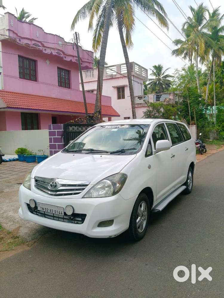 Toyota Innova 2007 Diesel 246000 Km Driven