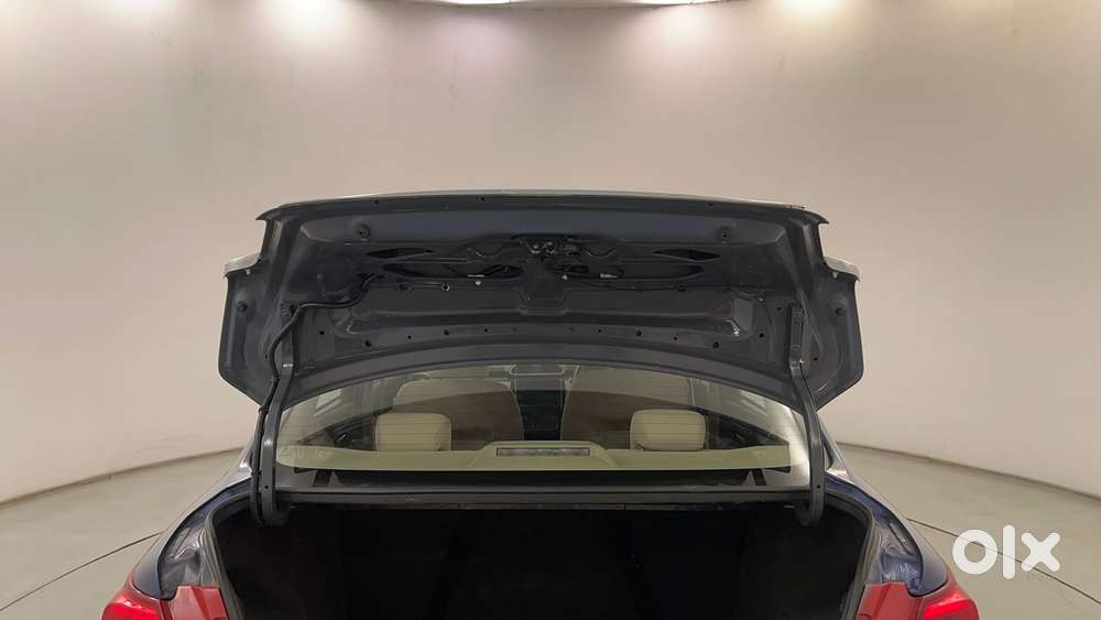Maruti Suzuki Dzire Zdi Plus Amt, 2017, Diesel