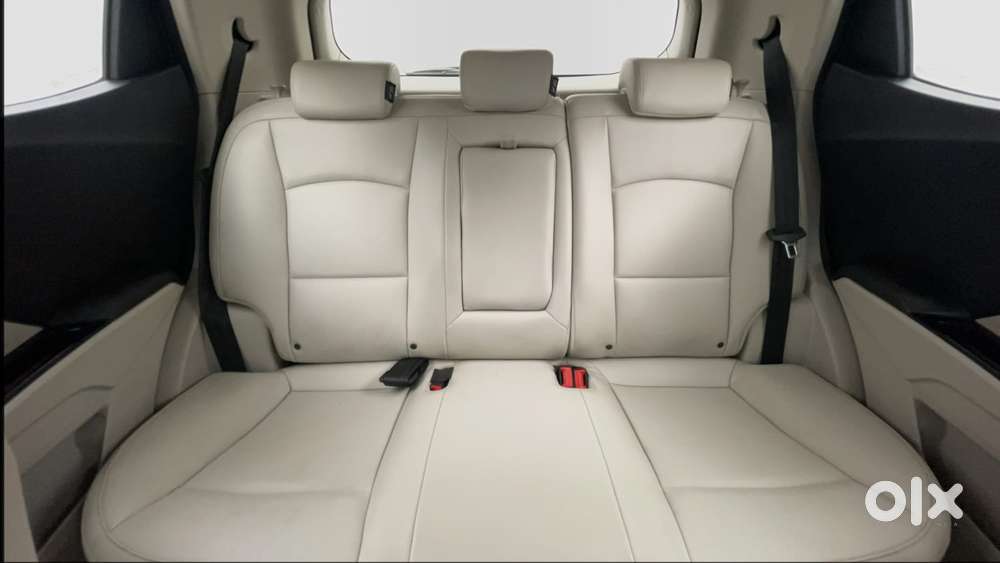 Mahindra Xuv300 W8 Option, 2022, Petrol