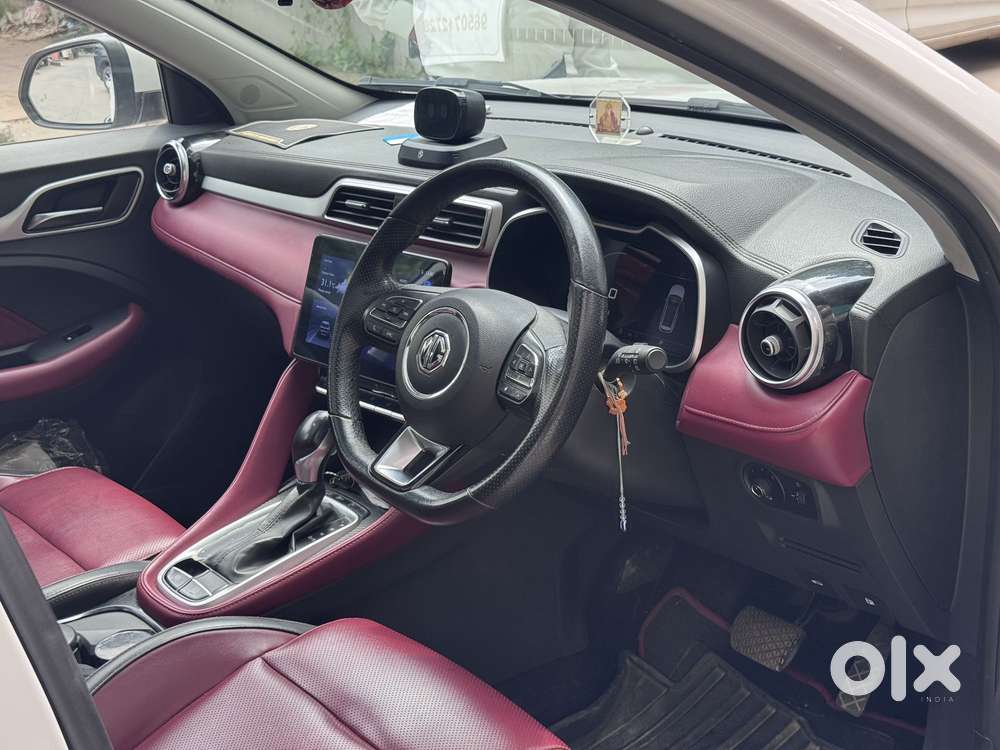 Mg Astor 1.5 Savvy Cvt S Red, 2021, Petrol