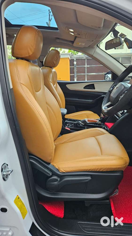 Mahindra Xuv700 2.2 Ax 7 Diesel At Str, 2015, Diesel