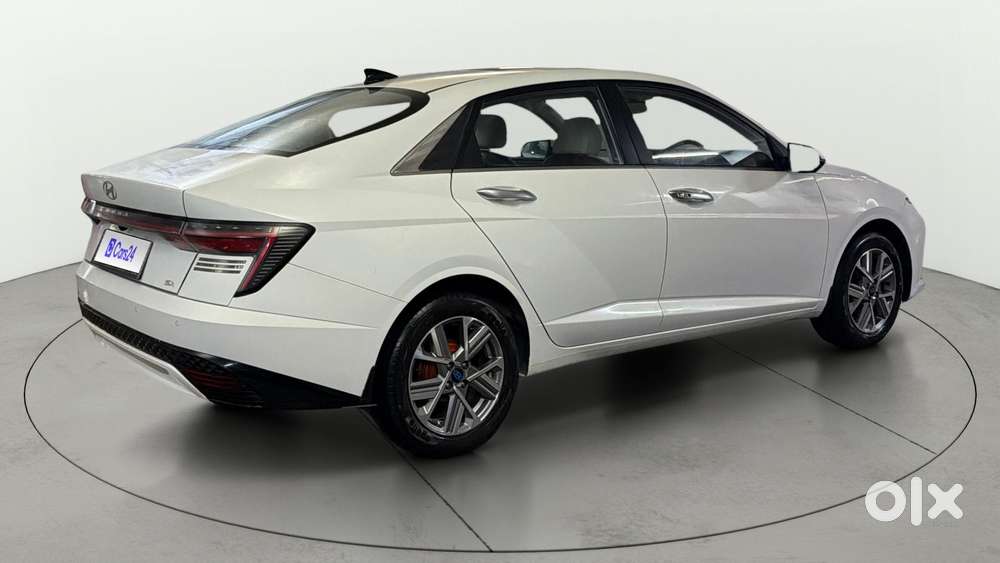 Hyundai Verna 1.5 Mpi Mt Sx (o), 2024, Petrol