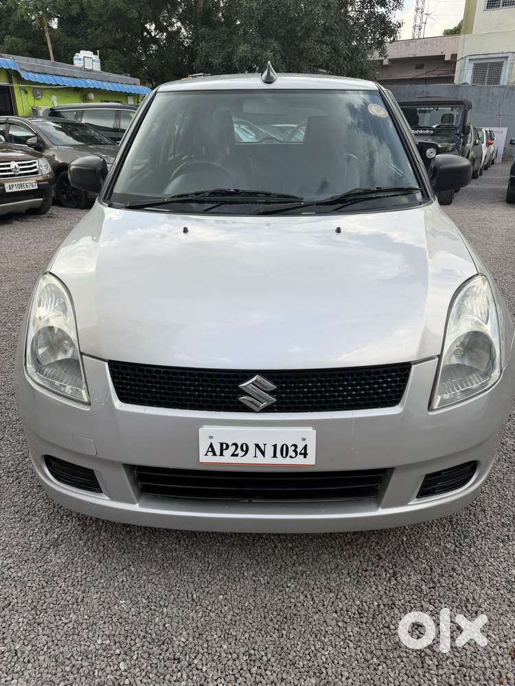 Maruti Suzuki Swift Lxi Bsiii, 2006, Petrol