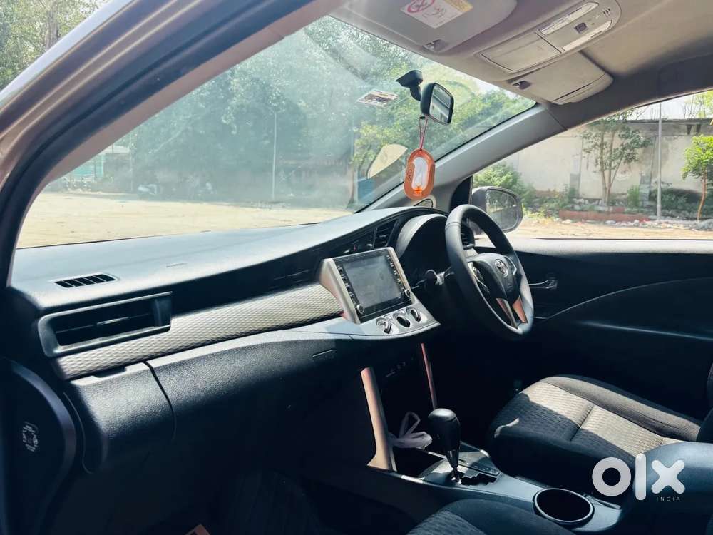 Toyota Innova Crysta [2020-ongoing] 2.4 Zx 7 Str, 2022, Diesel