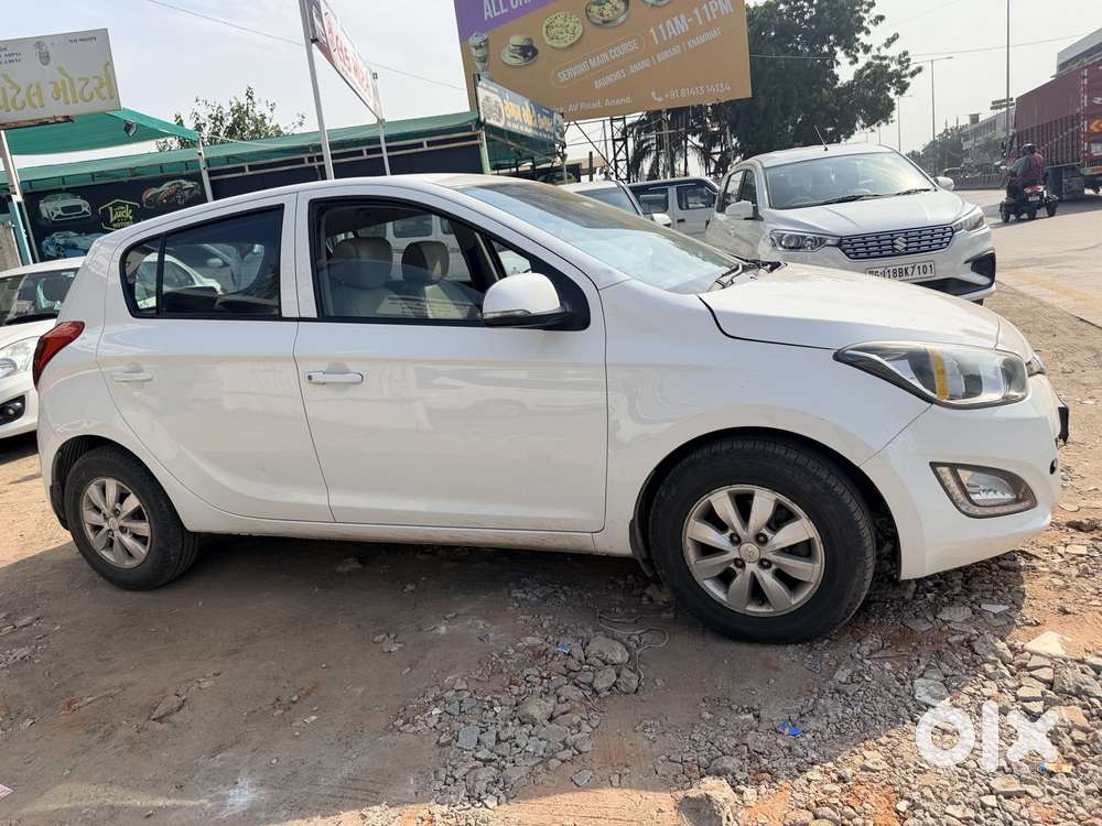 Hyundai I20 Sportz 1.4 Crdi 6 Speed Bs-iv, 2014, Diesel