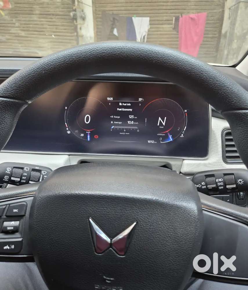 Mahindra Xuv700 2023 Petrol 16000 Km Driven