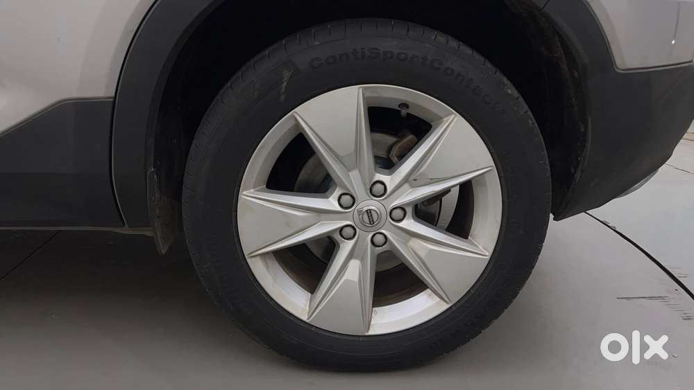 Volvo Xc40 B4 Ultimate, 2023, Petrol