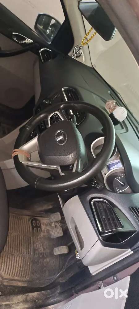 2016 Tata Tiago Revotron Xz