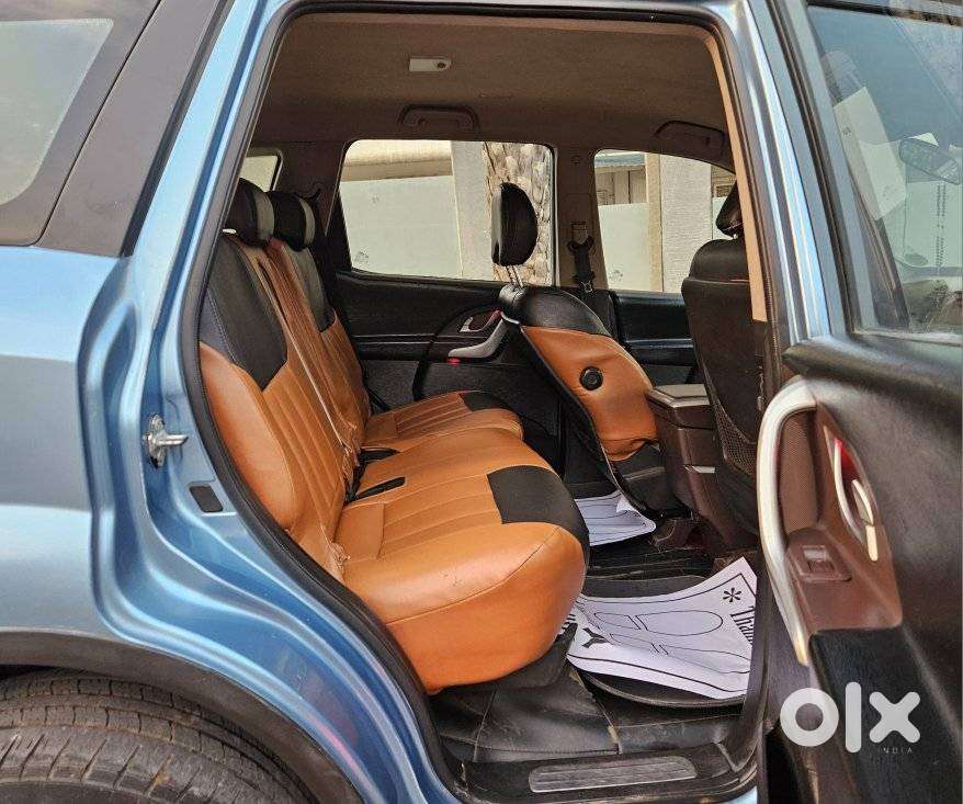 Mahindra Xuv500 W8, 2014